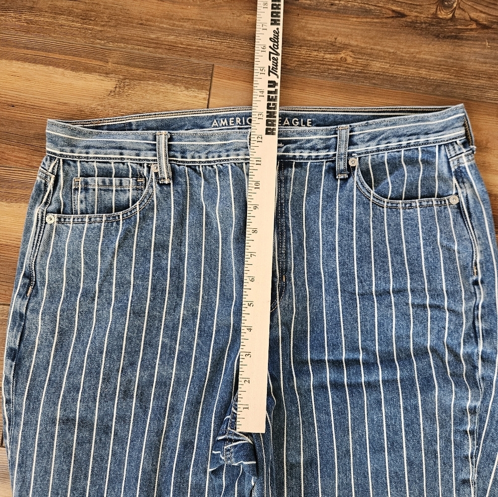 America Eagle Blue Striped Mom Jeans Size 16 - Picture 8 of 12